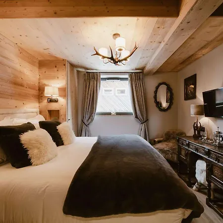 5 Luxury Sleeps 6 شقة