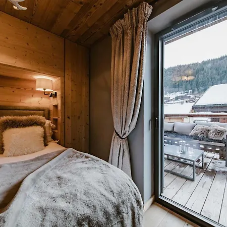 5 Luxury Sleeps 6 Morzine